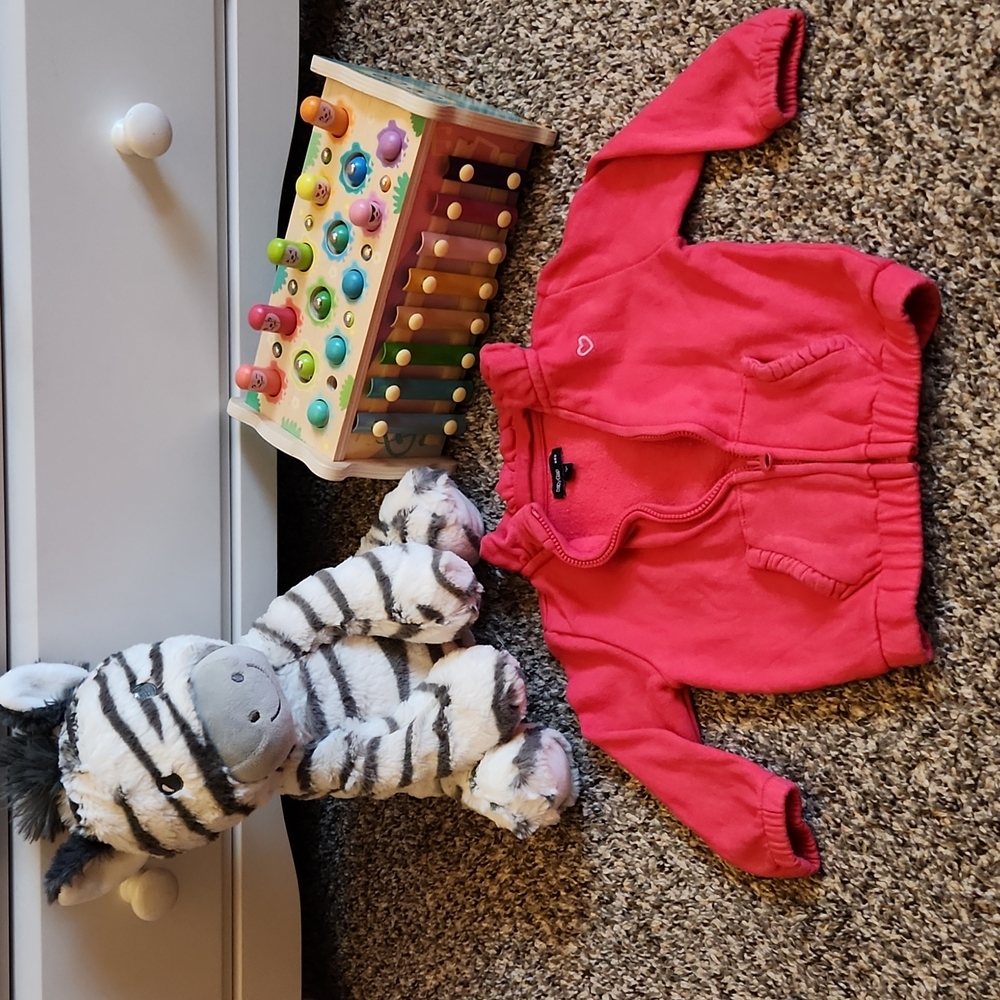 Baby Gap jacket, sz 6-12 mths